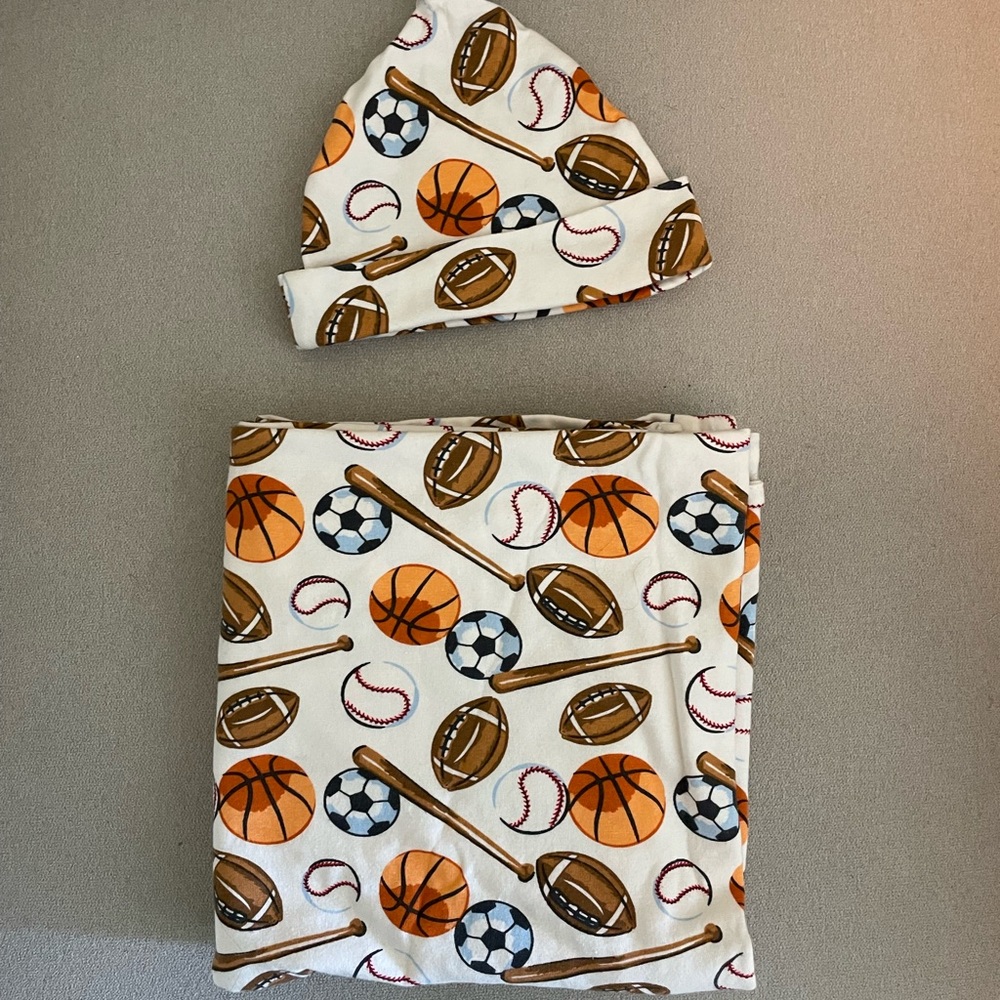 Baby Essentials Swaddle & Hat Set - Picture 2 of 5